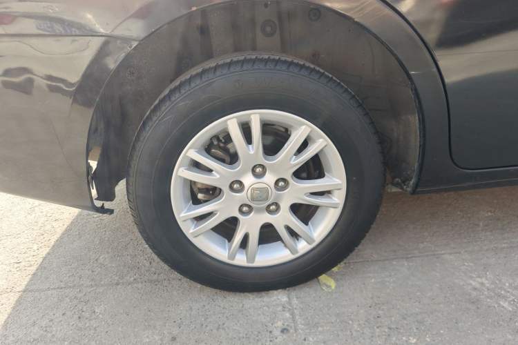 Used Zotye Z300 2014 1.5L Value Edition Manual Comfort Model Right Rear Wheel Hub
