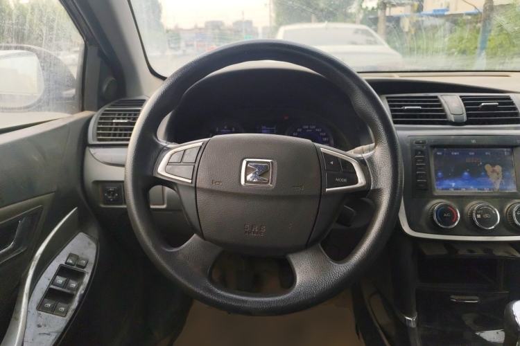 Used Zotye Z300 2014 New Vision 1.5L Manual Luxury Model Steering Wheel