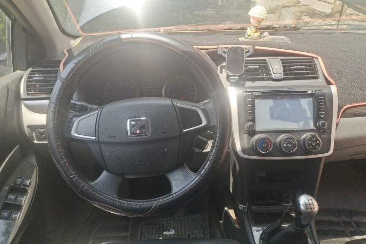 Used Zotye Z300 2014 1.5L Value Edition Manual Elite Model Steering Wheel