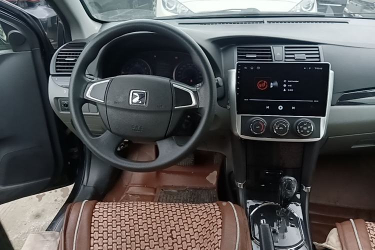 Used Zotye Z300 2014 1.6L Drive-Value Edition Automatic Elite Model Steering Wheel