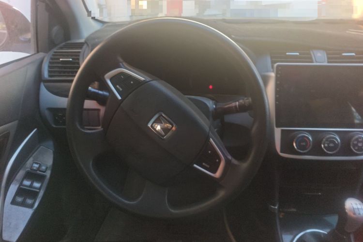 Used Zotye Z300 2014 1.5L Value Edition Manual Elite Model Steering Wheel