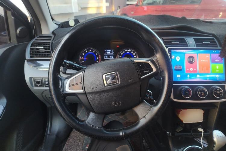 Used Zotye Z300 2014 New Vision 1.5L Manual Luxury Model Steering Wheel