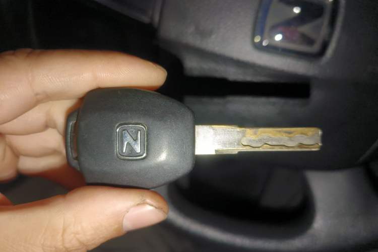 Used Zotye Z300 2014 New Vision 1.5L Manual Luxury Model Vehicle Key