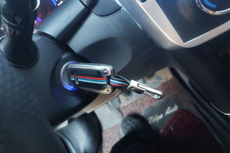 Used Zotye Z300 2014 New Vision 1.5L Manual Luxury Model Vehicle Key