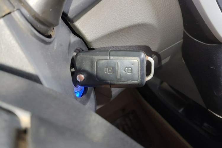 Used Zotye Z300 2014 1.5L Value Edition Manual Elite Model Vehicle Key