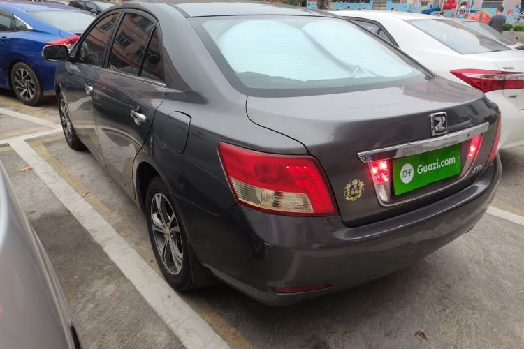 Used Zotye Z300 2014 1.5L Urban Edition Manual Luxury Model Exterior 2