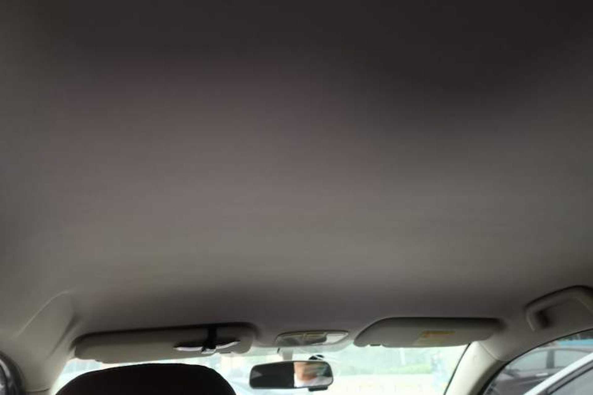 Used Zotye Z300 2014 1.5L Urban Edition Manual Luxury Model Headliner