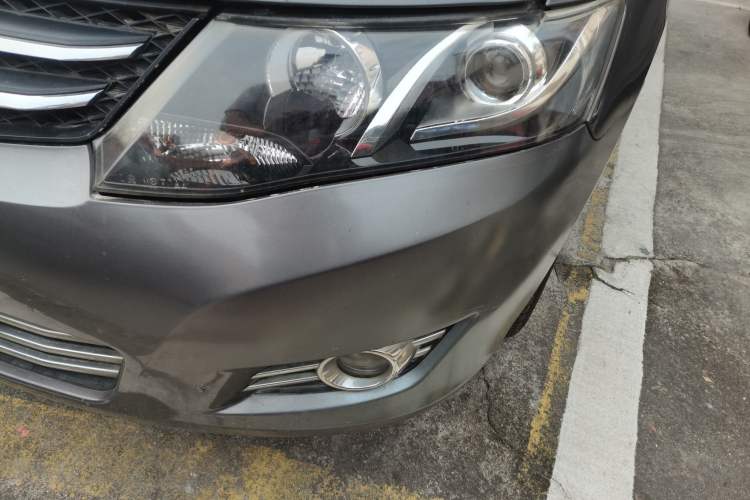 Used Zotye Z300 2014 1.5L Urban Edition Manual Luxury Model Left Front Headlight