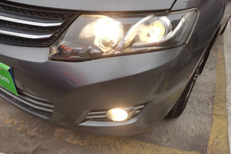 Used Zotye Z300 2014 1.5L Urban Edition Manual Luxury Model Left Front Headlight