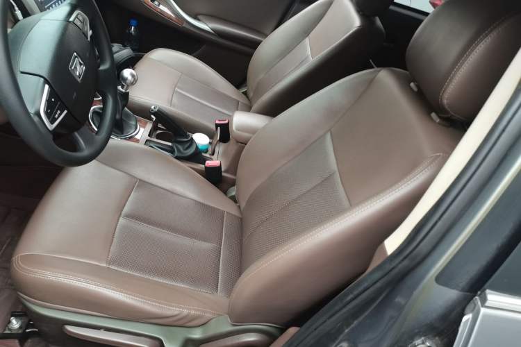 Used Zotye Z300 2014 1.5L Urban Edition Manual Luxury Model Left Front Seat
