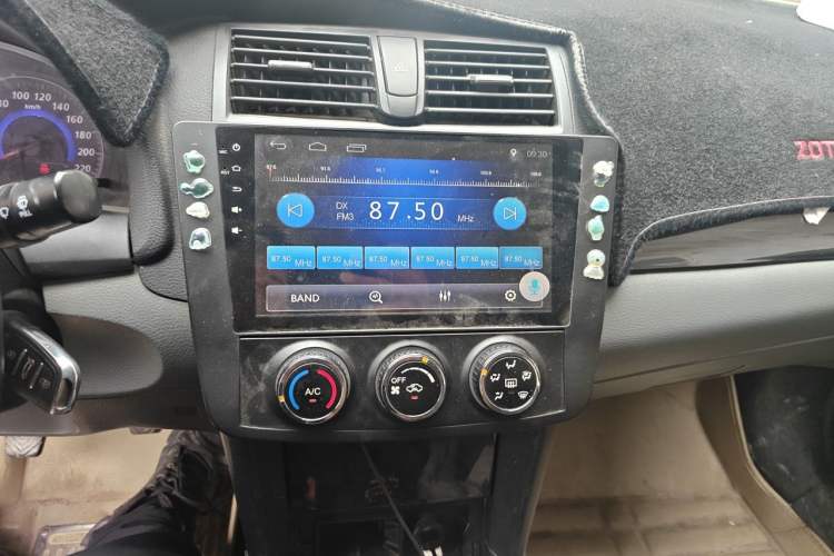 Used Zotye Z300 2014 1.5L Value Edition Manual Elite Model Audio And AC Panel