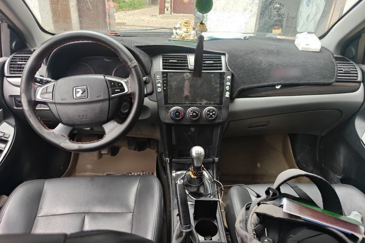 Used Zotye Z300 2014 1.5L Value Edition Manual Elite Model Center Console