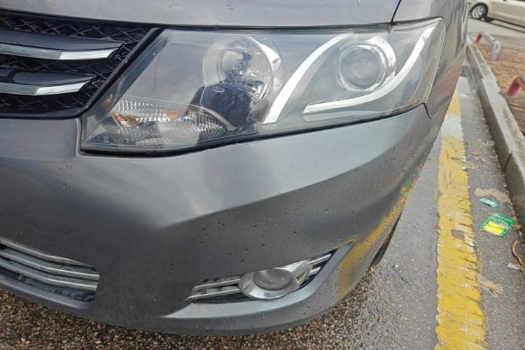 Used Zotye Z300 2014 1.5L Urban Edition Manual Luxury Model Left Front Headlight