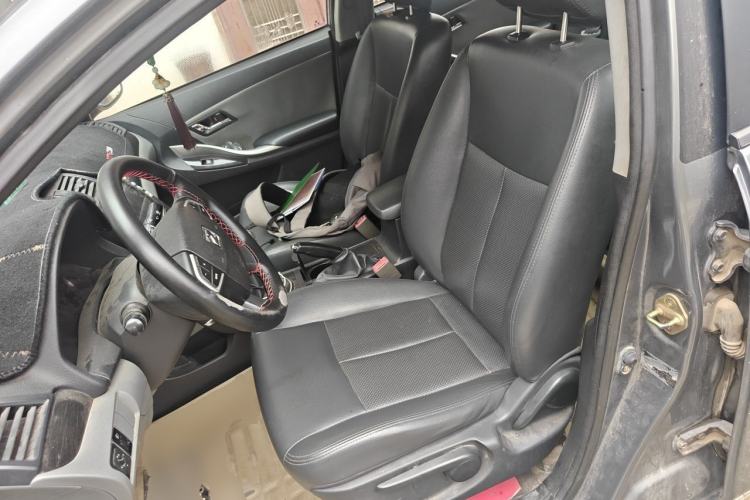 Used Zotye Z300 2014 1.5L Value Edition Manual Elite Model Left Front Seat
