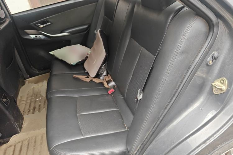 Used Zotye Z300 2014 1.5L Value Edition Manual Elite Model Left Rear Seat