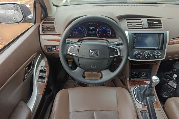 Used Zotye Z300 2014 1.5L Urban Edition Manual Luxury Model Steering Wheel