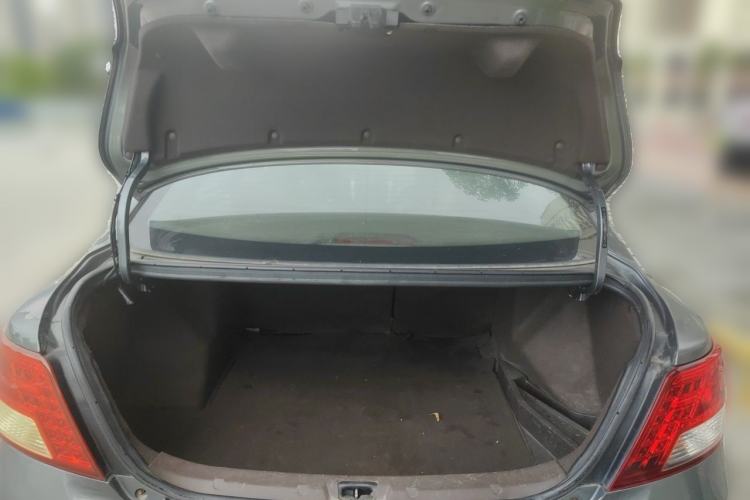 Used Zotye Z300 2014 1.5L Urban Edition Manual Luxury Model Trunk