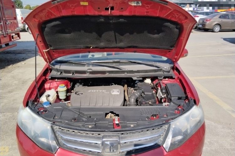 Used Zotye Z300 2014 1.5L Urban Edition Manual Luxury Model Engine Bay