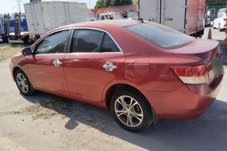 Used Zotye Z300 2014 1.5L Urban Edition Manual Luxury Model Left Side