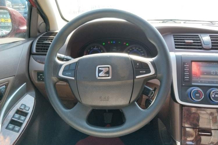 Used Zotye Z300 2014 1.5L Urban Edition Manual Luxury Model Steering Wheel