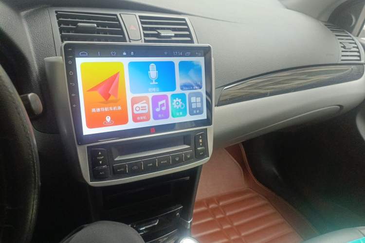 Used Zotye Z300 2014 New Vision 1.5L Manual Luxury Model Audio And AC Panel