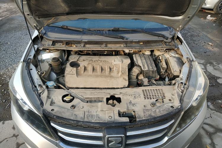 Used Zotye Z300 2014 New Vision 1.5L Manual Luxury Model Engine Bay