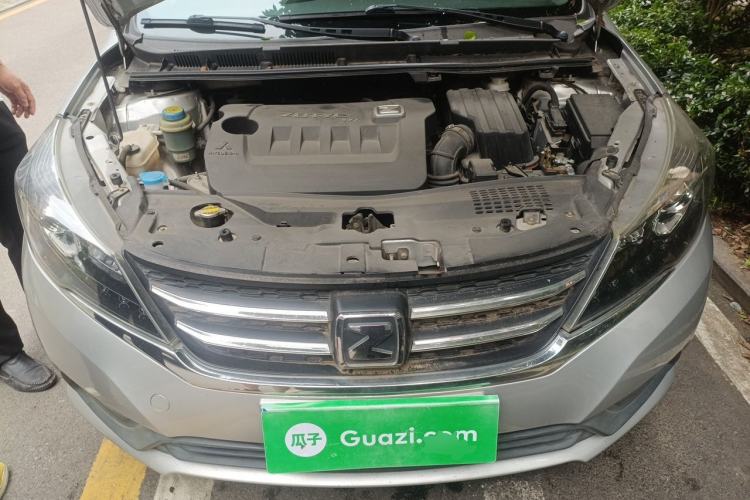 Used Zotye Z300 2014 New Vision 1.5L Manual Luxury Model Engine Bay