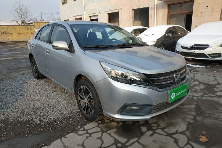 Used Zotye Z300 2014 New Vision 1.5L Manual Luxury Model Exterior 1