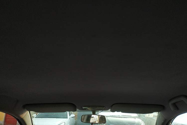 Used Zotye Z300 2014 New Vision 1.5L Manual Luxury Model Headliner