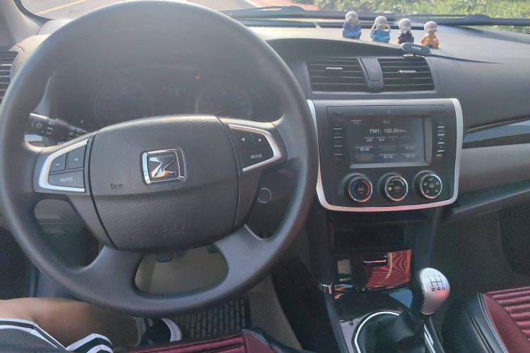 Used Zotye Z300 2014 1.5L Value Edition Manual Elite Model Interior 3