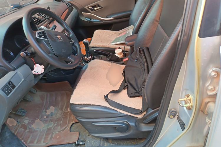 Used Zotye Z300 2014 1.5L Value Edition Manual Elite Model Left Front Seat