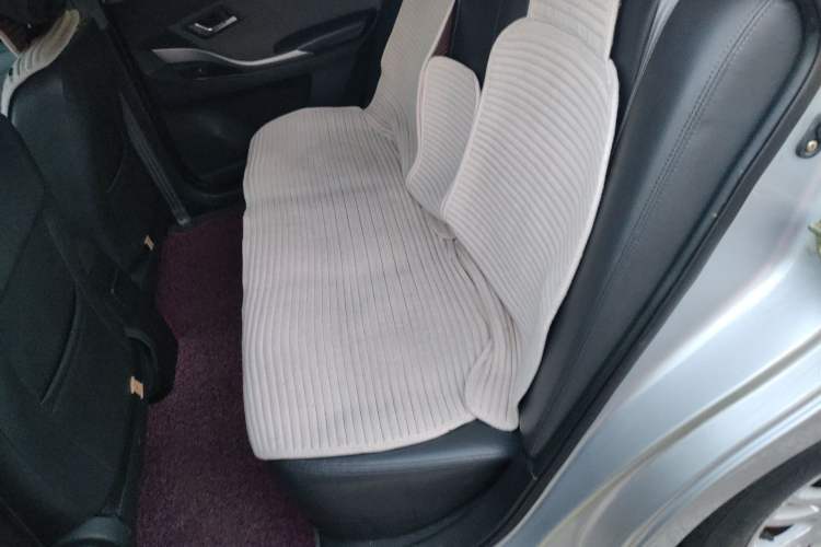 Used Zotye Z300 2014 1.5L Value Edition Manual Elite Model Left Rear Seat