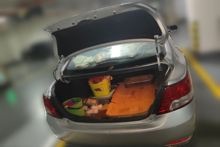 Used Zotye Z300 2014 1.5L Value Edition Manual Elite Model Trunk