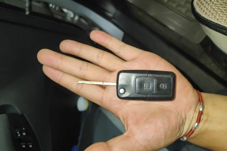 Used Zotye Z300 2014 1.5L Value Edition Manual Elite Model Vehicle Key