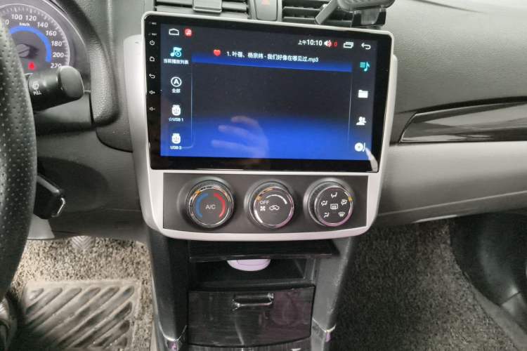 Used Zotye Z300 2014 1.5L Value Edition Manual Comfort Model Audio And AC Panel