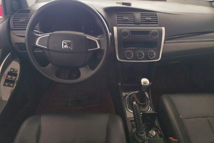 Used Zotye Z300 2014 1.5L Value Edition Manual Elite Model Center Console