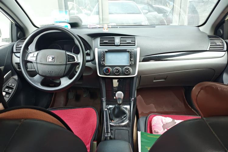 Used Zotye Z300 2014 1.5L Urban Edition Manual Luxury Model Center Console