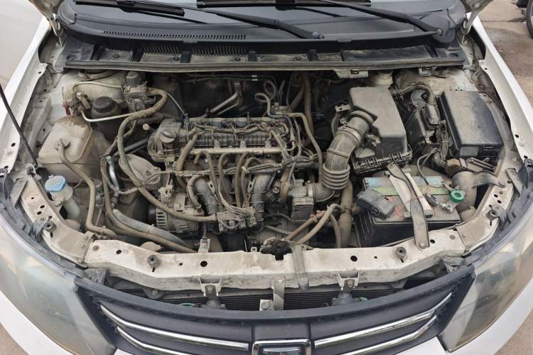 Used Zotye Z300 2014 1.5L Value Edition Manual Comfort Model Engine Bay