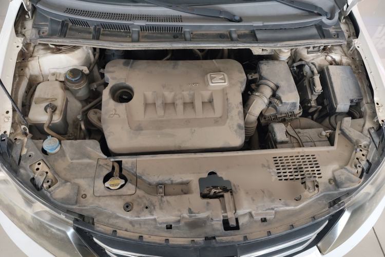 Used Zotye Z300 2014 1.5L Value Edition Manual Elite Model Engine Bay