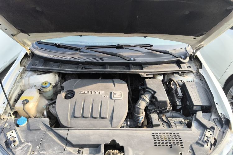 Used Zotye Z300 2014 1.6L Urban Edition Automatic Luxury Model Engine Bay
