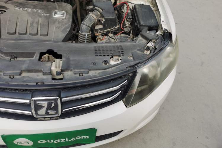 Used Zotye Z300 2014 1.6L Drive-Value Edition Automatic Elite Model Engine Bay Left