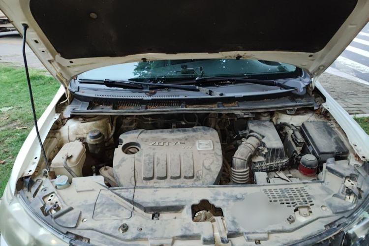 Used Zotye Z300 2014 1.5L Value Edition Manual Elite Model Engine Bay