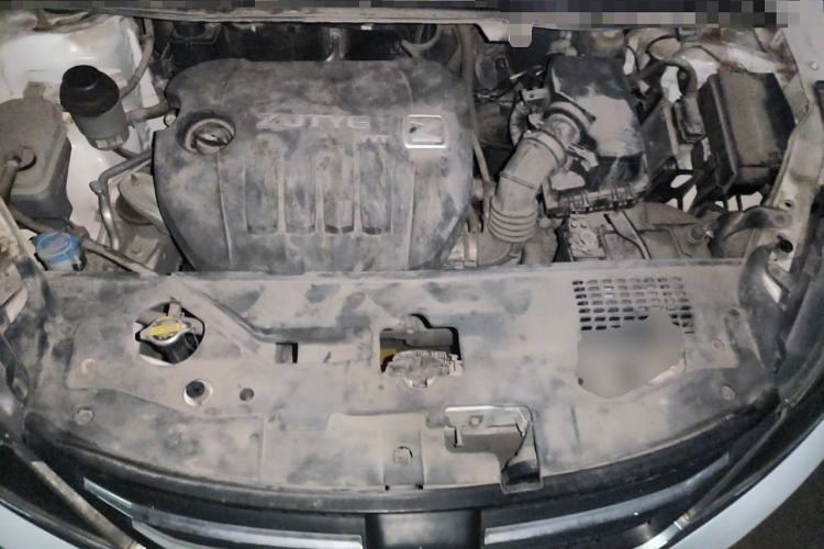Used Zotye Z300 2014 New Vision 1.5L Manual Luxury Model Engine Bay