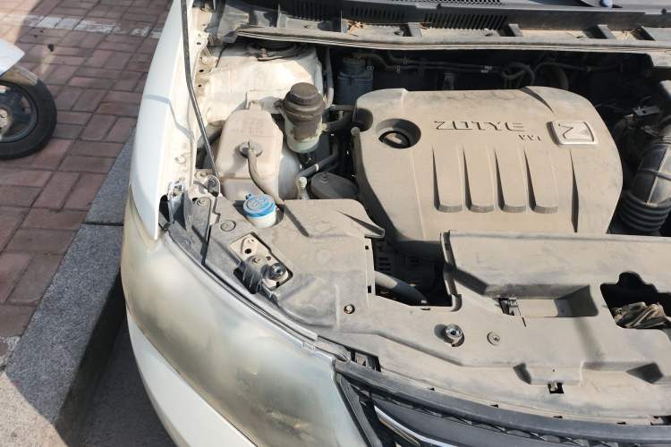 Used Zotye Z300 2014 1.5L Value Edition Manual Elite Model Engine Bay Right