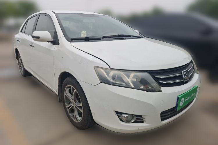 Used Zotye Z300 2014 1.5L Value Edition Manual Comfort Model Front Right 45 Deg