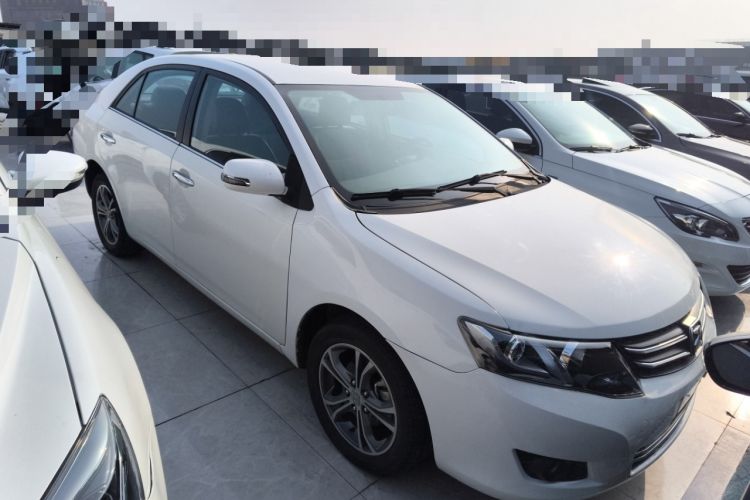 Used Zotye Z300 2014 1.6L Urban Edition Automatic Luxury Model Front Right 45 Deg