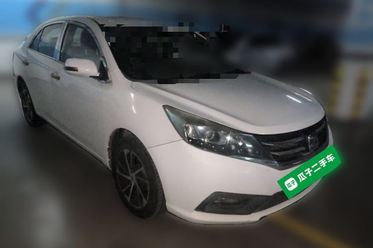 Used Zotye Z300 2014 New Vision 1.5L Manual Luxury Model Front Right 45 Deg