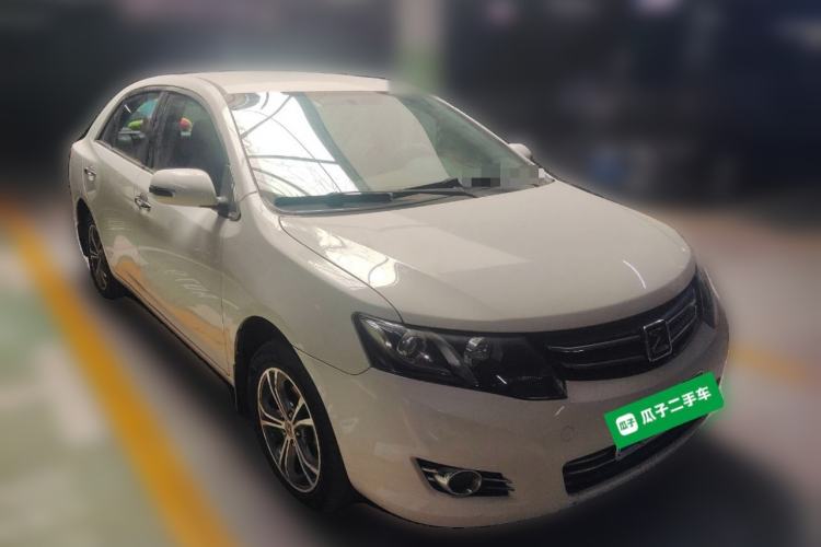 Used Zotye Z300 2014 1.5L Urban Edition Manual Luxury Model Front Right 45 Deg