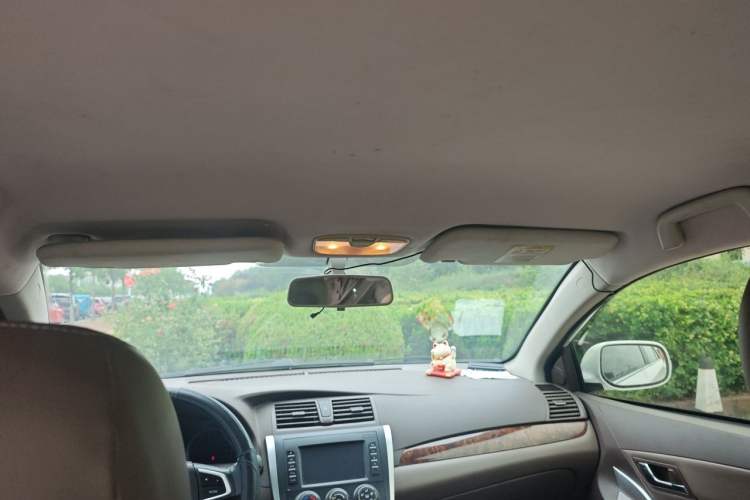 Used Zotye Z300 2014 1.5L Value Edition Manual Comfort Model Headliner