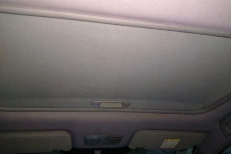 Used Zotye Z300 2014 New Vision 1.5L Manual Luxury Model Headliner